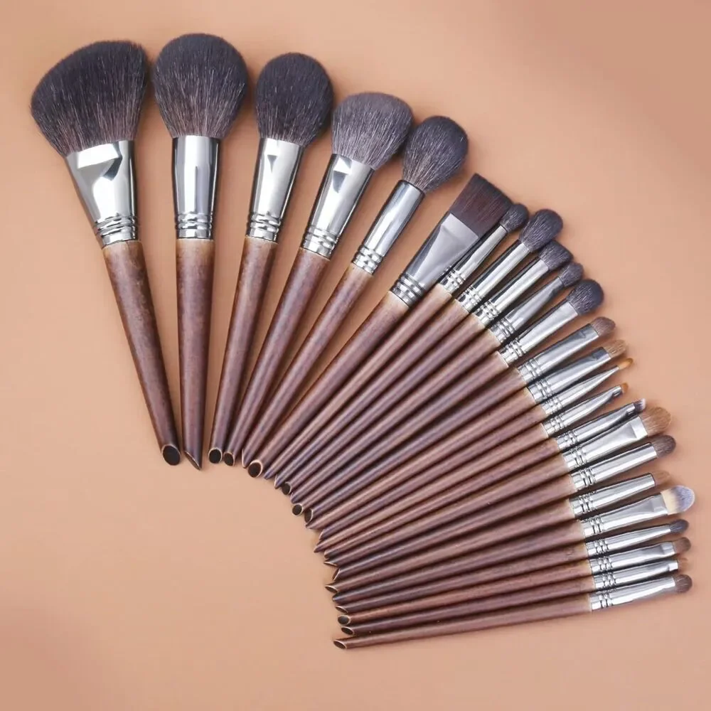 Deluxe 24 Cosmetic Professional Natural Goat Hair Makeup Brush Set with Case